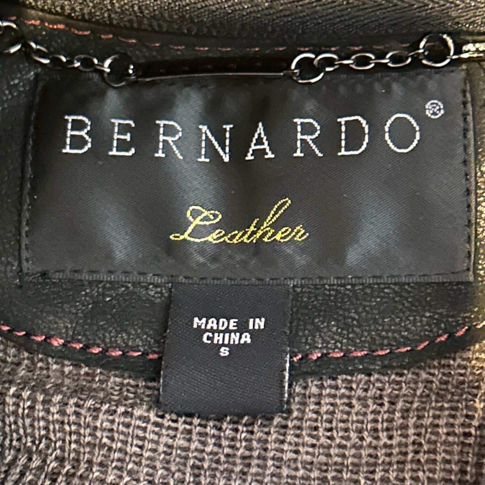 *BERNARDO Genuine Leather Moto Jacket w/ Detachable Hood – Size‎ S - Picture 9 of 15